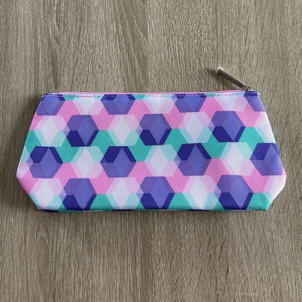 Nwot Clinique Geometric Patterned Makeup / Cosmetic Bag View 2